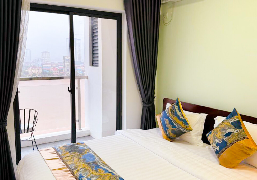 Family Room Balcony River View - M9 Kirirom Hotel