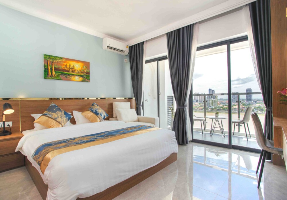 Premier King Balcony River View - M9 Kirirom Hotel